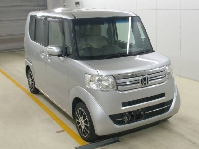 4542 HONDA N BOX JF1 2015 г. (NAA Nagoya)